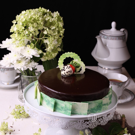 Galadari Chocolate Cake