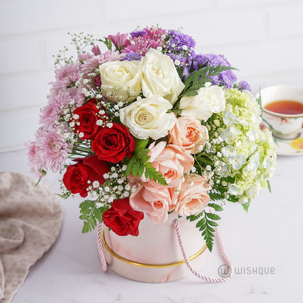 Luxury Fresh Rose Flower Bucket