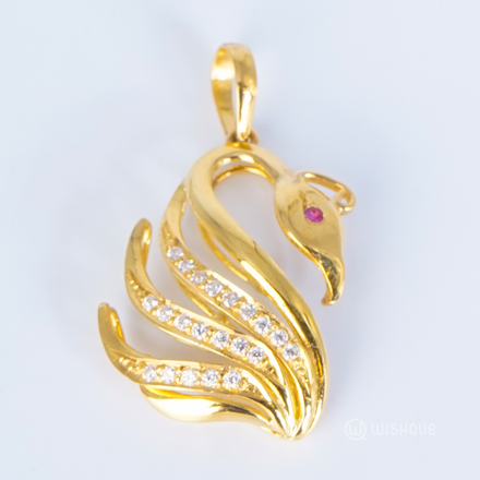 22kt Gold Swan Shape Pendant With Zercone