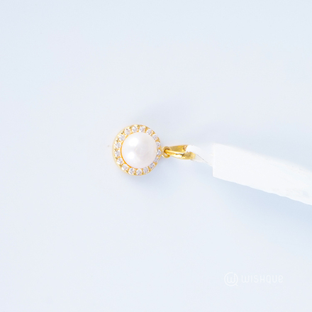 22kt Gold Pendant With Zercone & Pearl