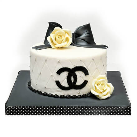 Chanel Designer cake 2kg