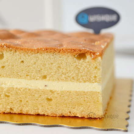 Butter Cake With Single Icing Layer