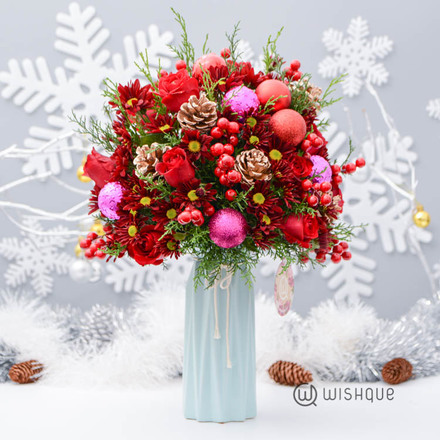 Very Merry Christmas Roses Arrangement