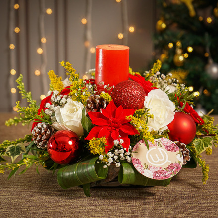 Candle Light Dinner Christmas Centerpiece