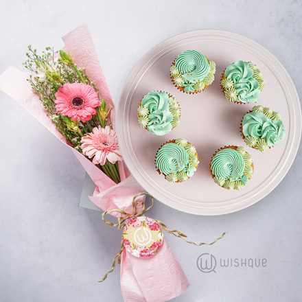 Pastel Green Cupcake and Floral Gift Set